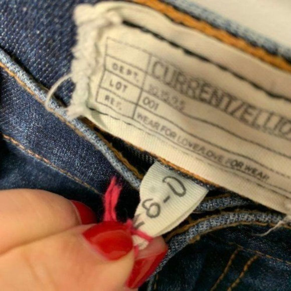 Current/Elliot Skinny Crop‎ Jeans - Picture 2 of 3